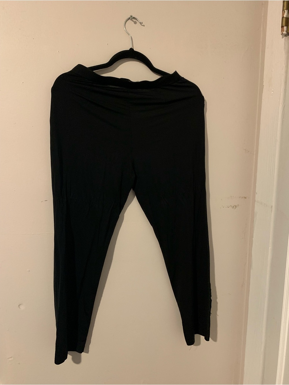Women's Black Ankle-Length Stretch Pants